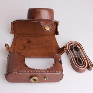 NWOT PU Camera case, bag polyurethane brown for Canon PowerShot G16